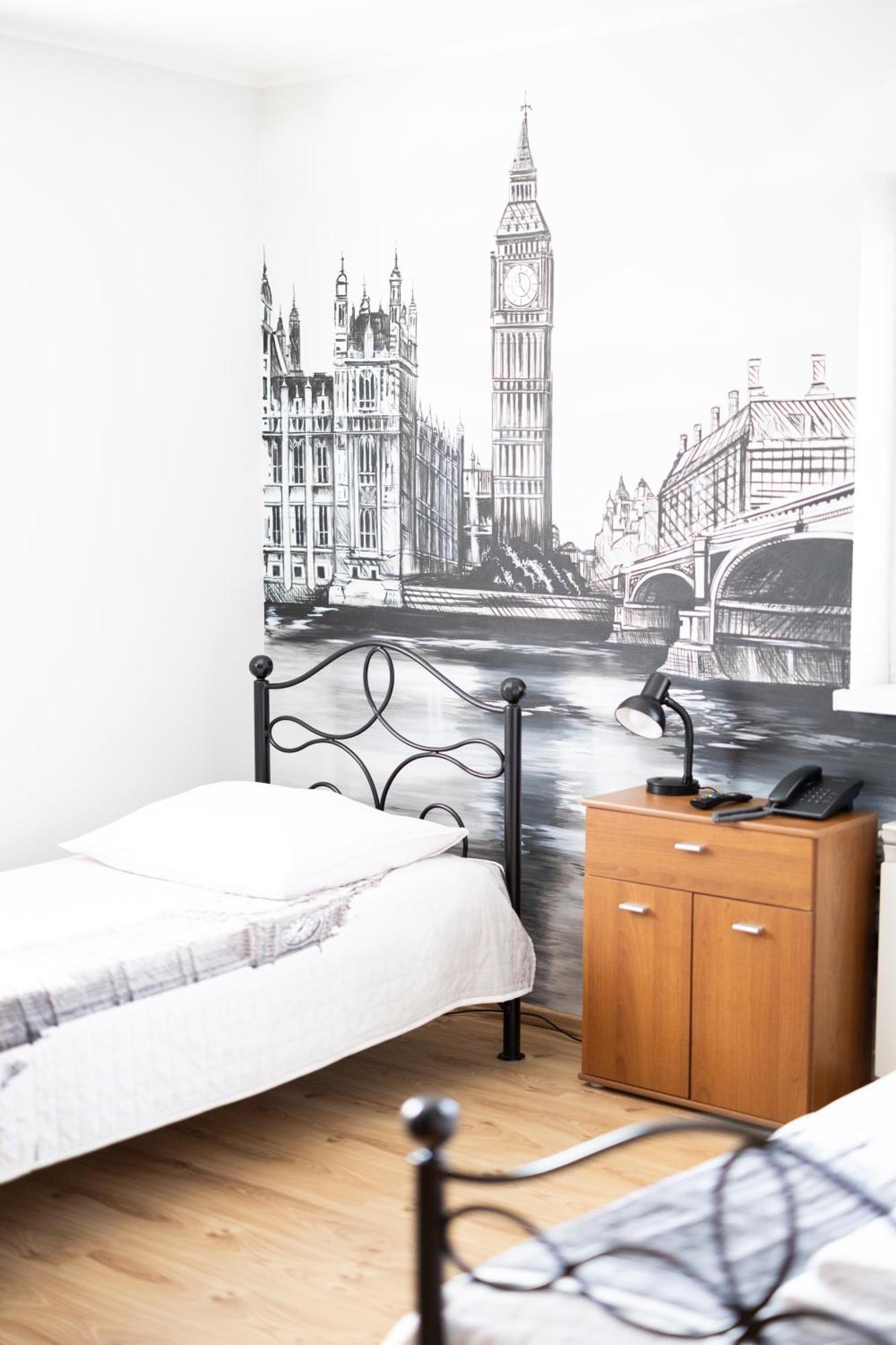 Leo Hostel بوزنان المظهر الخارجي الصورة